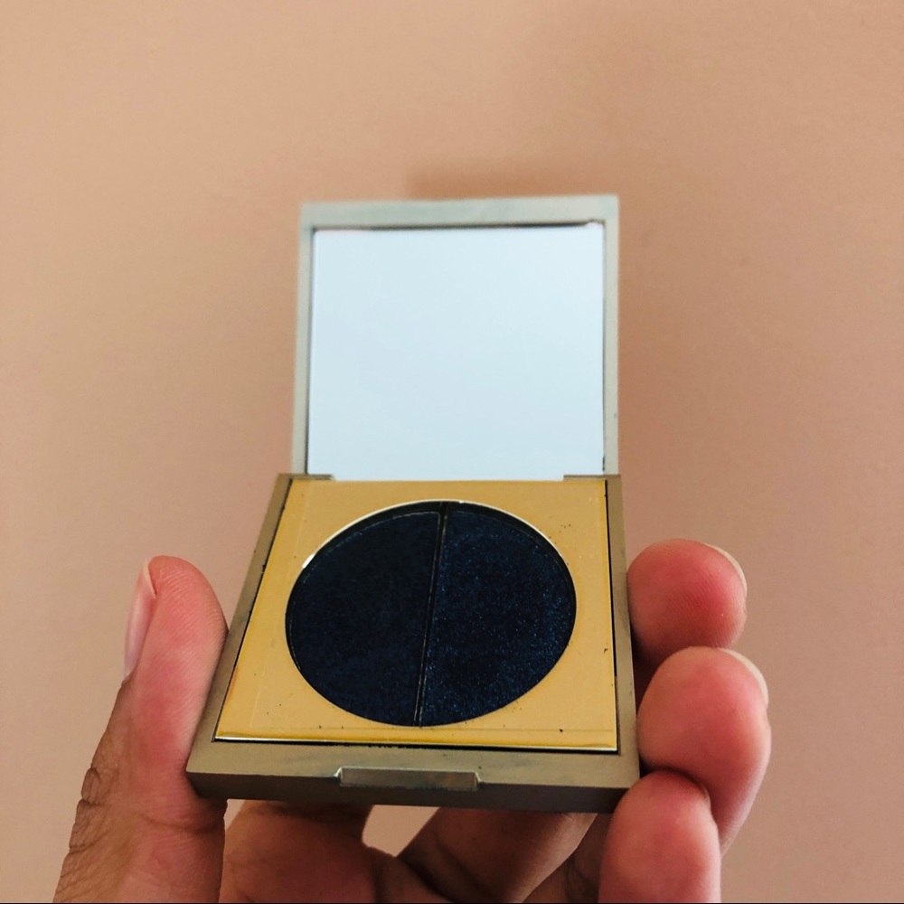 Vivid & Vibrant Sapphire Stila Eyeshadow